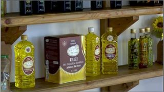 În vreme ce prețul uleiului îi face pe cumpărători să găsească alternative, un producător din Cluj se mândrește cu clientela fidelă