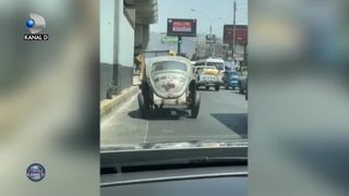 Conduce mașina ca Fred Flinstone