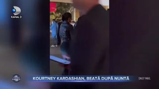 Kourtney Kardashian, beată după nuntă