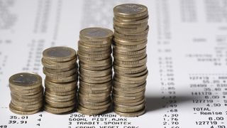 Curs valutar BNR azi, 8 aprilie 2022. Evoluția euro și a dolarului