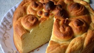 Reţetă simplă de pască pentru masa de Paşte