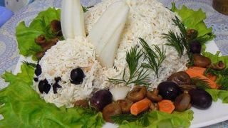 Modele de ornare pentru salata de boeuf pentru Paşte 2022