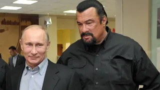 Actorul Steven Seagal îl laudă pe "marele lider al lumii" Vladimir Putin
