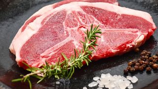 Cum se curăţă mielul: Trucuri pentru gospodine