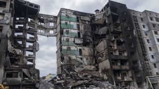 Kievul, bombardat de ruși a doua oară în două zile după scufundarea crucișătorului "Moscova"