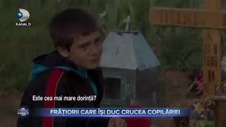Frățiorii care &icirc;și duc crucea copilăriei