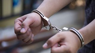 VIDEO | Doi slovaci ce plănuiau asasinate la comandă au fost prinși în România