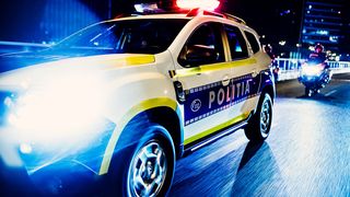 Caz tulburător pe străzile din Brașov. O t&acirc;nără de 26 de ani a fost &icirc;njunghiată &icirc;n stradă de bărbatul cu care se afla &icirc;n divorţ
