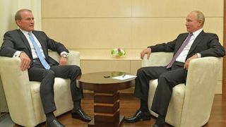 Ce avere are Viktor Medvedchuk, oligarhul rus capturat de armata ucraineană. Rusia refuză schimbul de prizonieri propus de Volodimir Zelenski