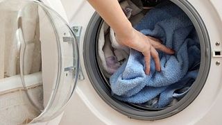 Se spală rufe în Miercurea Mare, Joi Mare, Vinerea Mare şi Sâmbăta Mare? Sfaturi pentru credincioşi