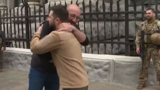 Charles Michel i-a spus lui Zelenski că Uniunea Europeană face tot ce poate ca Ucraina să &bdquo;c&acirc;știge războiul&rdquo;