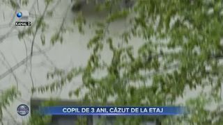 Copil de 3 ani, căzut de la etaj