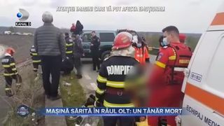 Mașină sărită &icirc;n r&acirc;ul Olt - un t&acirc;năr mort