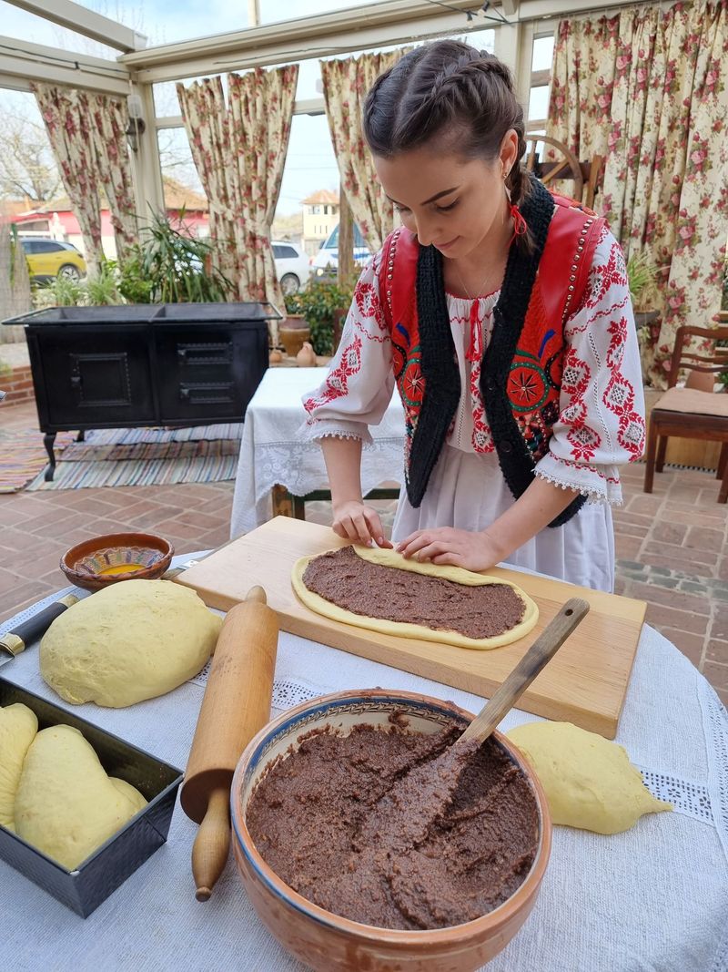 Sâmbătă, de la ora 15:00, în ”ROventura”, ediție de Sărbătoare: Periplu unic, de Paşte, la porțile Ineului