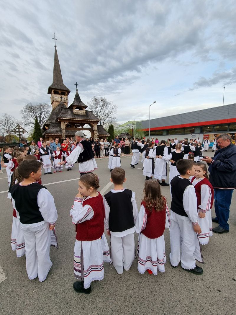 Sâmbătă, de la ora 15:00, în ”ROventura”, ediție de Sărbătoare: Periplu unic, de Paşte, la porțile Ineului