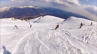 Prima zi de Paște pe pârtie, la Sinaia. Cum petrec zecile de turiști