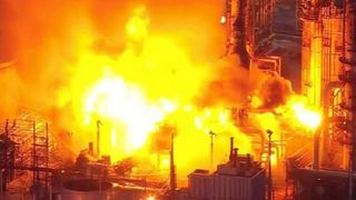 Peste 100 de morți în urma unei explozii la o rafinărie ilegală din Nigeria