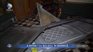 A intrat cu bolidul &icirc;n biserică