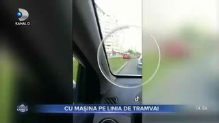 Cu mașina pe linia de tramvai