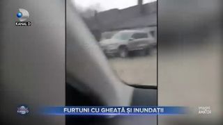 Furtuni cu gheață și inundații