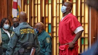 După 31 de ani în închisoare, un american a fost declarat nevinovat. Era condamnat pe viață din cauza unei „identificări greșite”