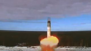 C&acirc;t de puternică este racheta RS-28 Sarmat. Racheta poreclită Satan 2 a fost testată de armata rusească