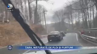 Țara, măturată de ploi și furtuni