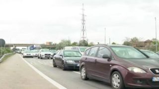 VIDEO - Aglomerație pe drumul spre litoral. Tinerii vor petrece de 1 Mai la mare