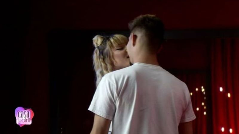 Cine formează primul cuplu oficial în Casa iubirii? „Chiar pot spune că m-am îndrăgostit..”