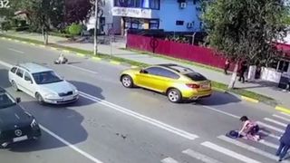 Două minore au fost spulberate de un șofer pe o trecere de pietoni din Galați&nbsp;