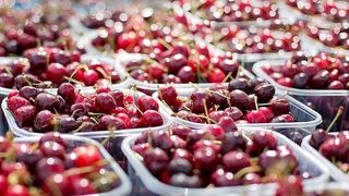 Când apar în pieţe cireşele de mai?