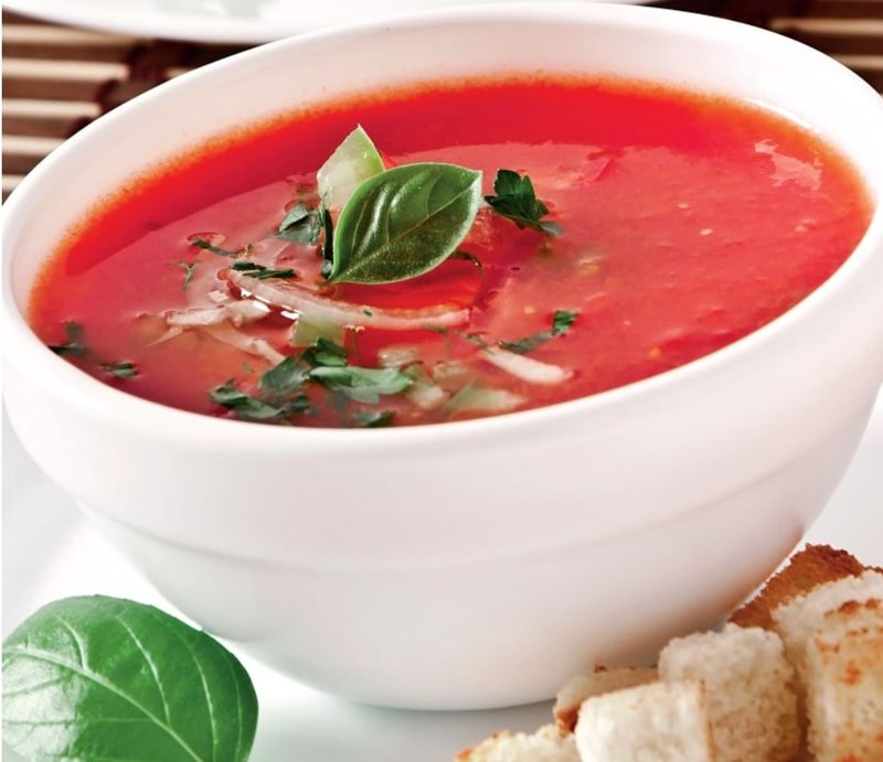 Ciorbă de roşii ca la bunica: Reţeta delicioasă de primăvară