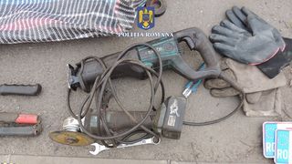 Furt ca &icirc;n filmele de acțiune pe platforma siderurgică Galaţi. Șapte suspecți au fost reținuți