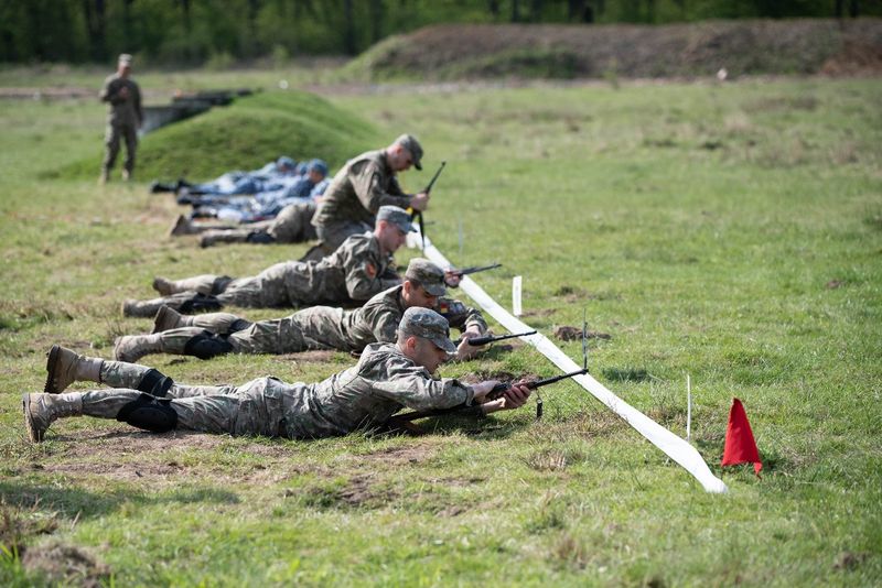 Ce salarii sunt în Armata Română în 2022. MAPN a anunțat noi angajări în toată țara