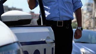 Un polițist din București a fost condamnat pentru șpagă de peste 1 milion de euro