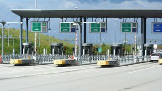 Ce poți face dacă ai uitat să plătești taxa de pod de la Fetești. Cum să eviți o amendă