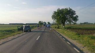 Accident grav între o căruță și o mașină, pe un drum din Olt