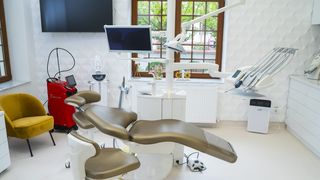 S-a deschis o nouă clinică stomatologică premium la București în urma unor investiții de 1.2 milioane de euro!