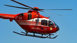 Un copil în vârstă de 12 ani s-a electrocutat în staţia CFR Feteşti. Băiatul a fost transportat la spital cu un elicopter SMURD