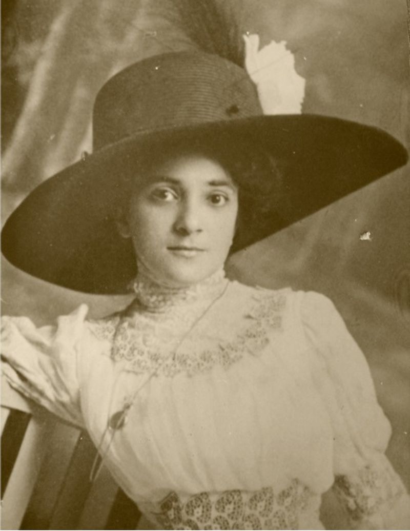 Elena Caragiani-Stoenescu