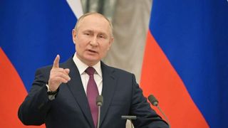 Putin a fost operat de urgență la Moscova. Președintele rus ar avea cancer și deja au fost pregătite două sosii