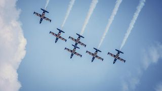 VIDEO - Cea mai mare expoziție de tehnică militară din estul Europei are loc miercuri la București