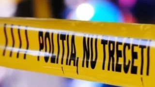  Un tânăr de 17 ani, mascat și înarmat, a jefuit un gălățean