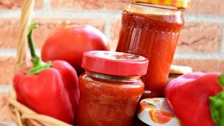 pastă de roșii cu ardei capia