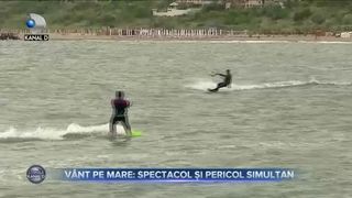 V&acirc;nt pe mare - spectacol și pericol simultan