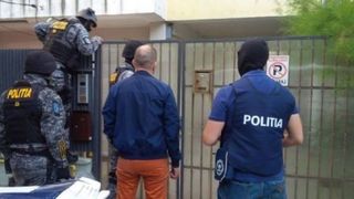  Patru minore au fost obligate să se prostitueze de indivizi din București și din Jilava