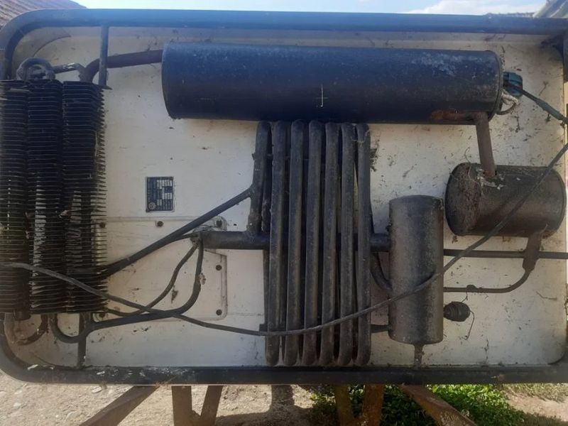 Prețul incredibil pe care l-a afișat un român pe un site de anunțuri. Cât costă un frigider Fram din anii 60