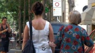 O îngrijitoare româncă a fost condamnată la închisoare, în străinătate. Ce a făcut femeia