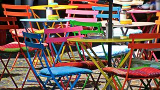 VIDEO - Proprietarii localurilor din Timișoara se plâng de noile măsuri propuse de primărie privind terasele. În unele zone, muzica live ar putea fi interzisă