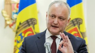 Percheziţii la locuinţa fostului preşedinte al Republicii Moldova Igor Dodon, într-un dosar  numit " Sacoşa"